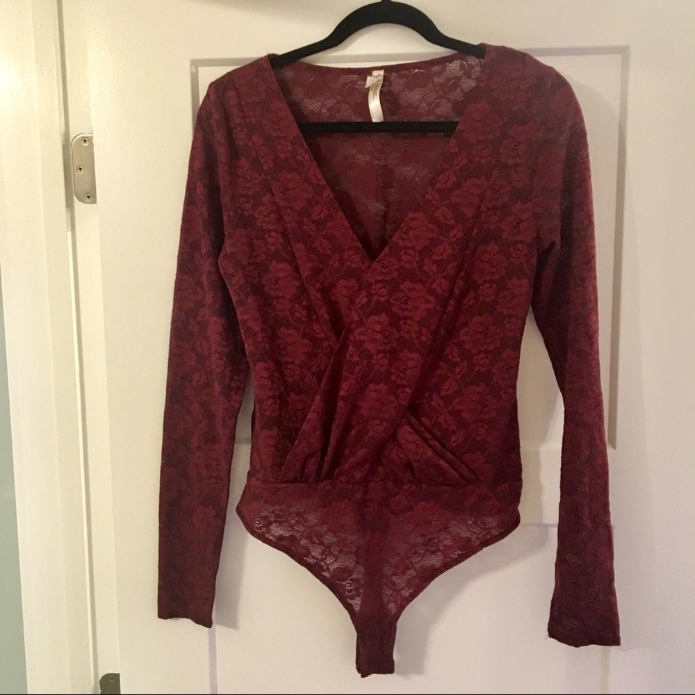 Free People long sleeve lace burgundy bodysuit, L